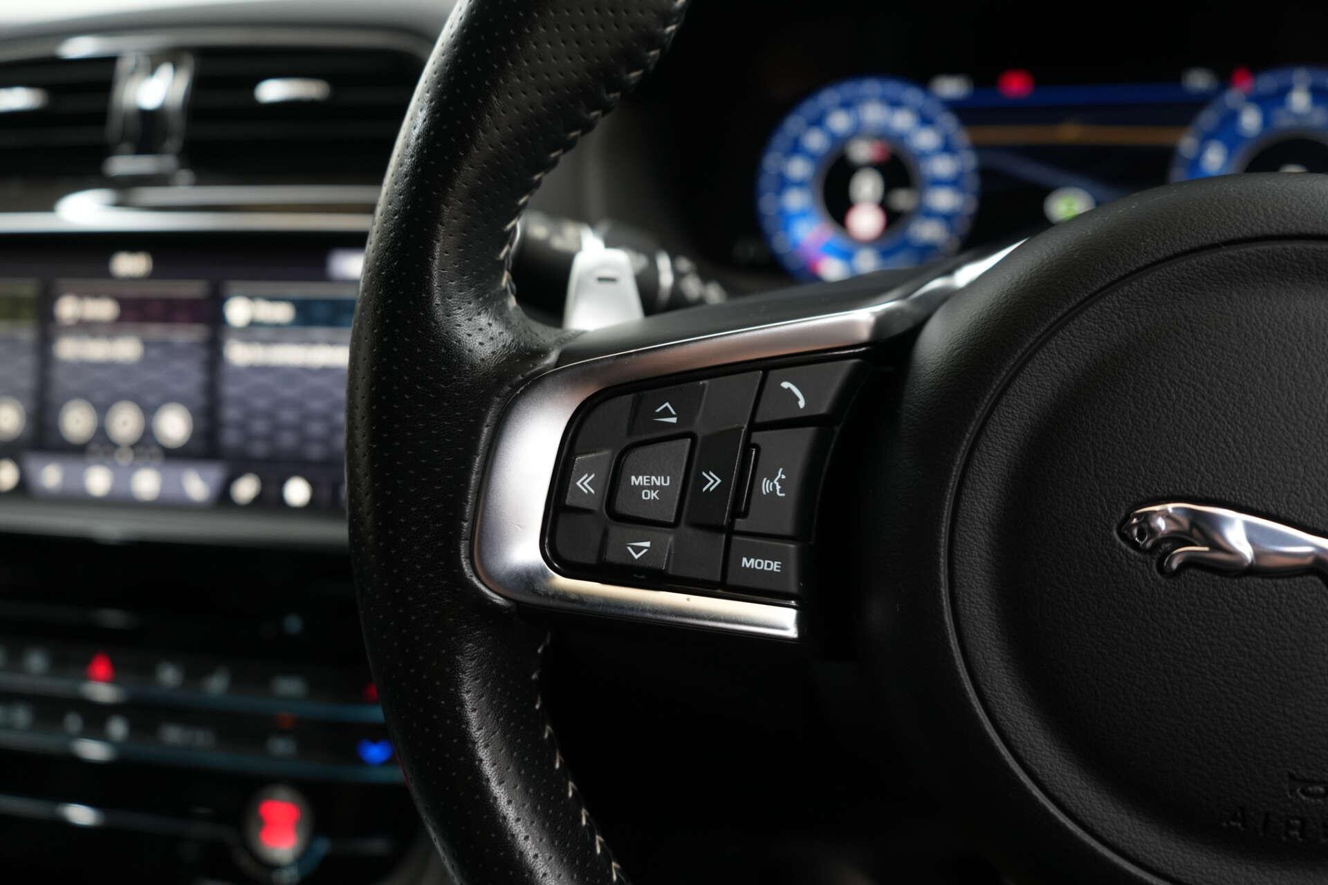 Jaguar F-Pace view 43