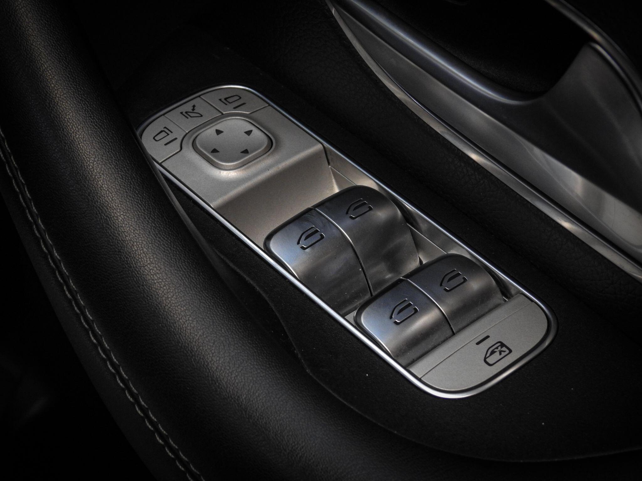 Mercedes-Benz Gle view 31