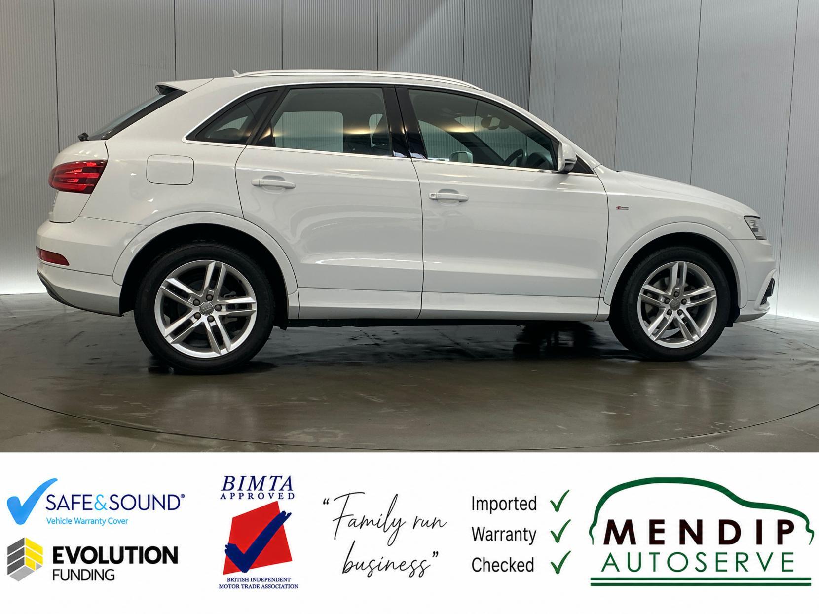 Audi Q3 view 14