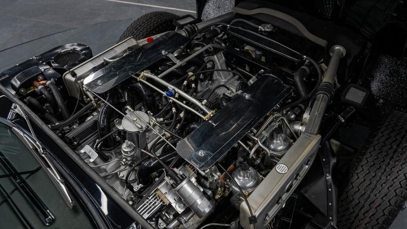 Jaguar E-Type view 20