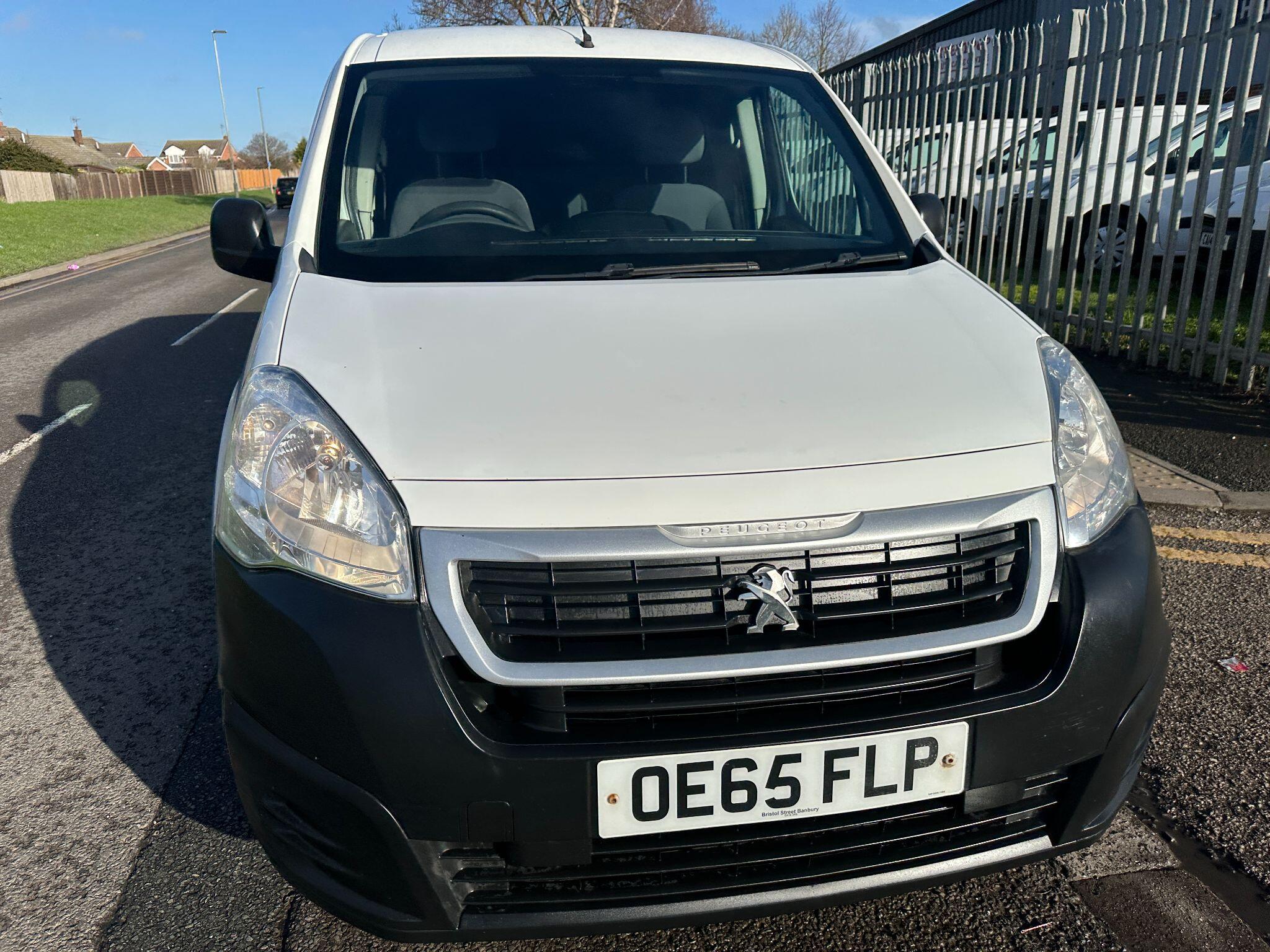 2016 Peugeot Partner 1.6 HDi S Crew Van L2 4dr • 93,298 miles image 4