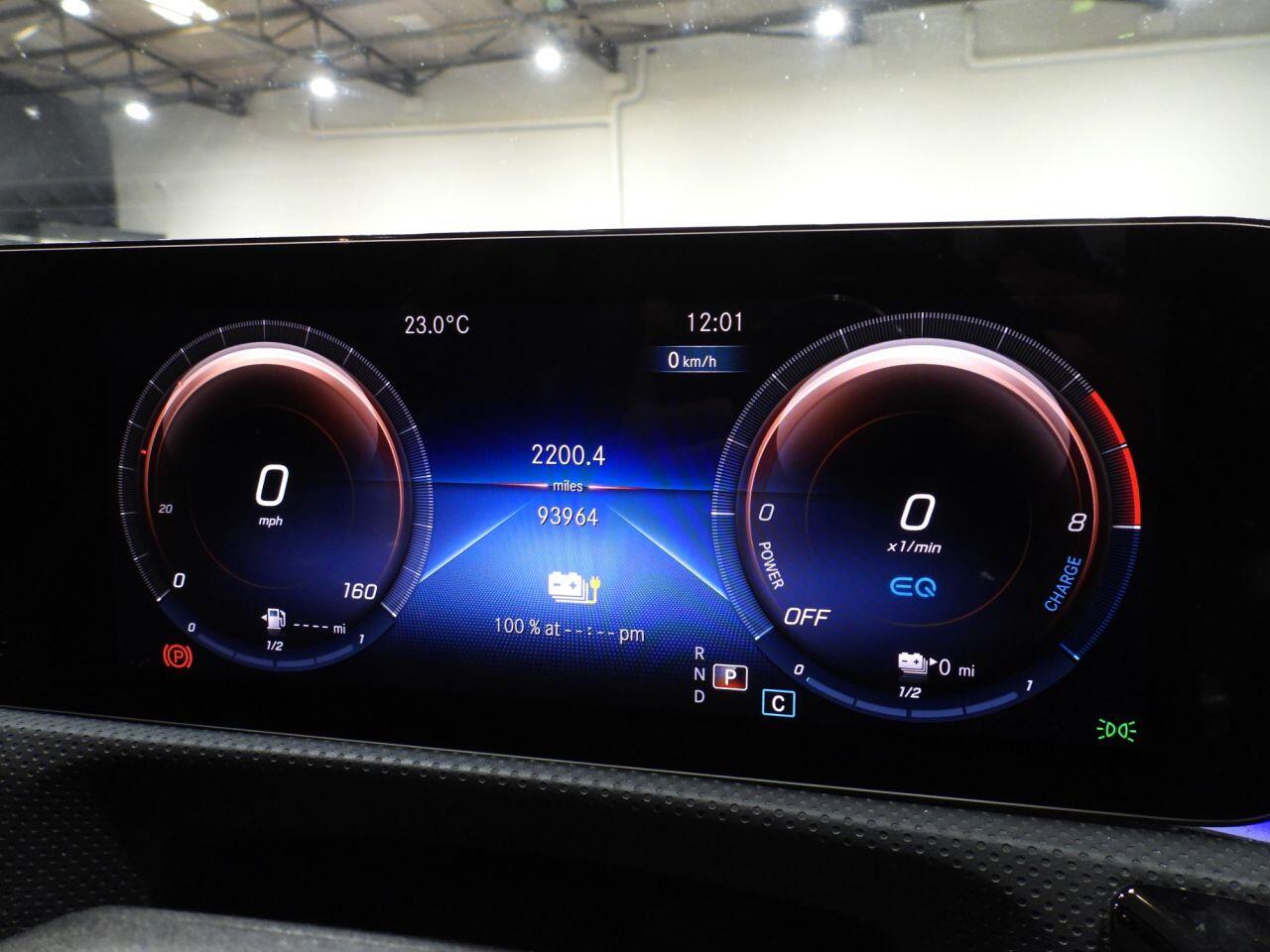 Mercedes-Benz Cla view 34