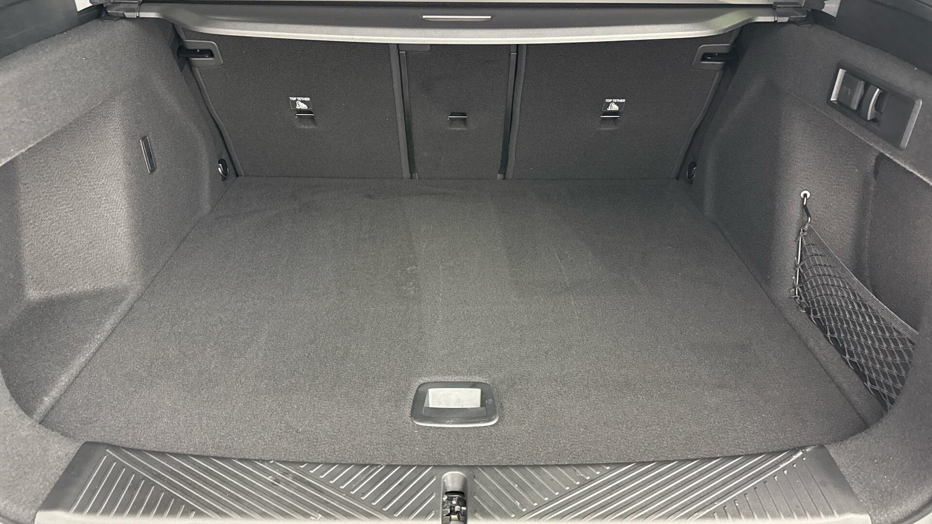 BMW X3 view 13