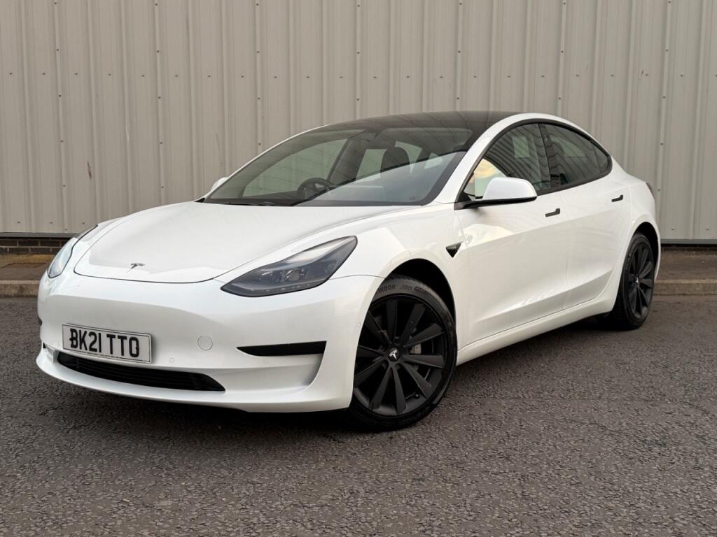 Tesla Model 3 view 3