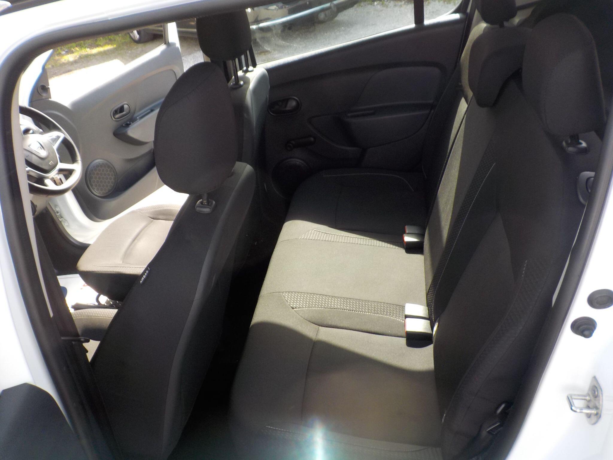 Dacia Sandero 1.0 SCe Ambiance Euro 6 5dr