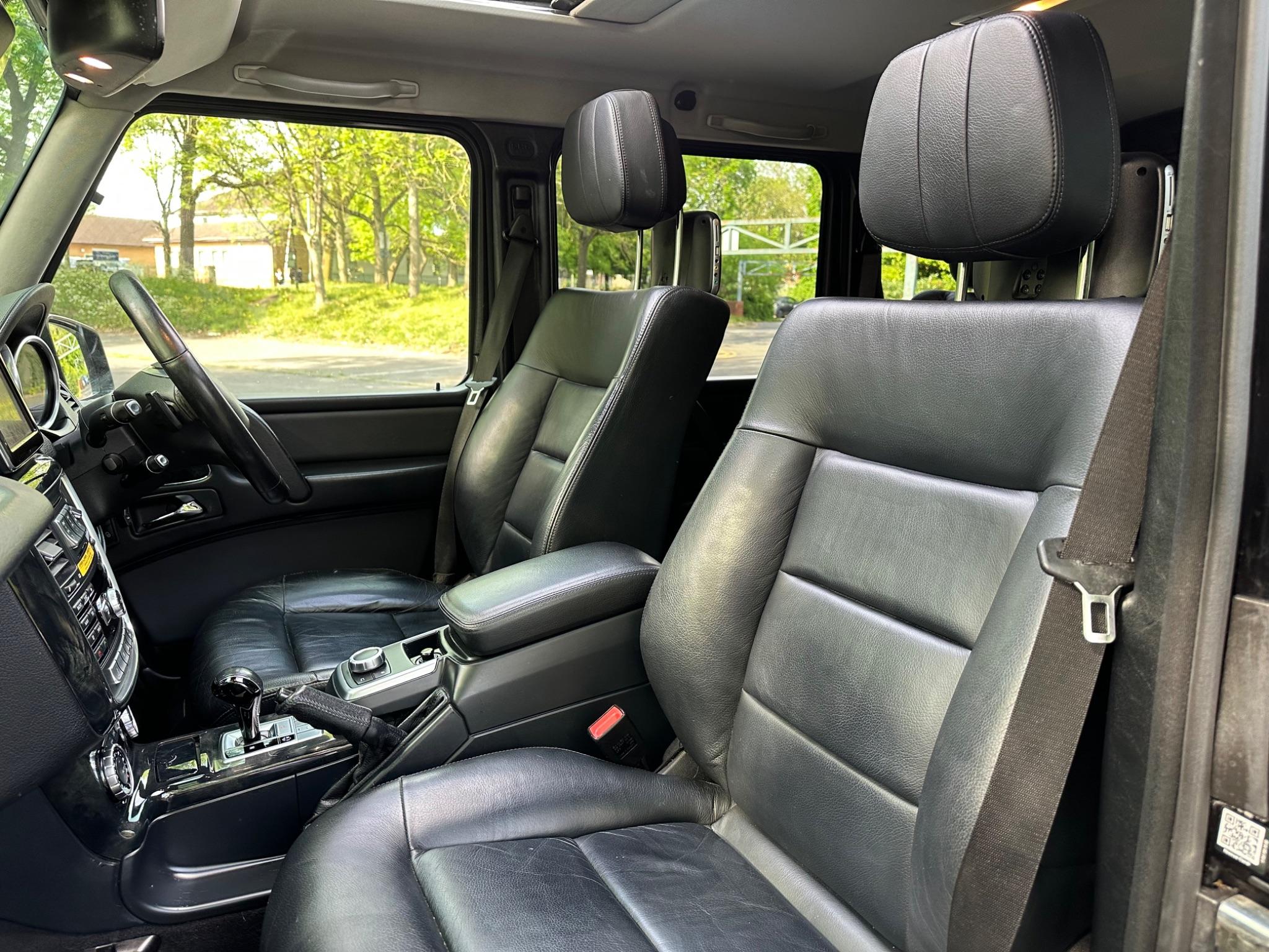 Mercedes-Benz G-Class view 23