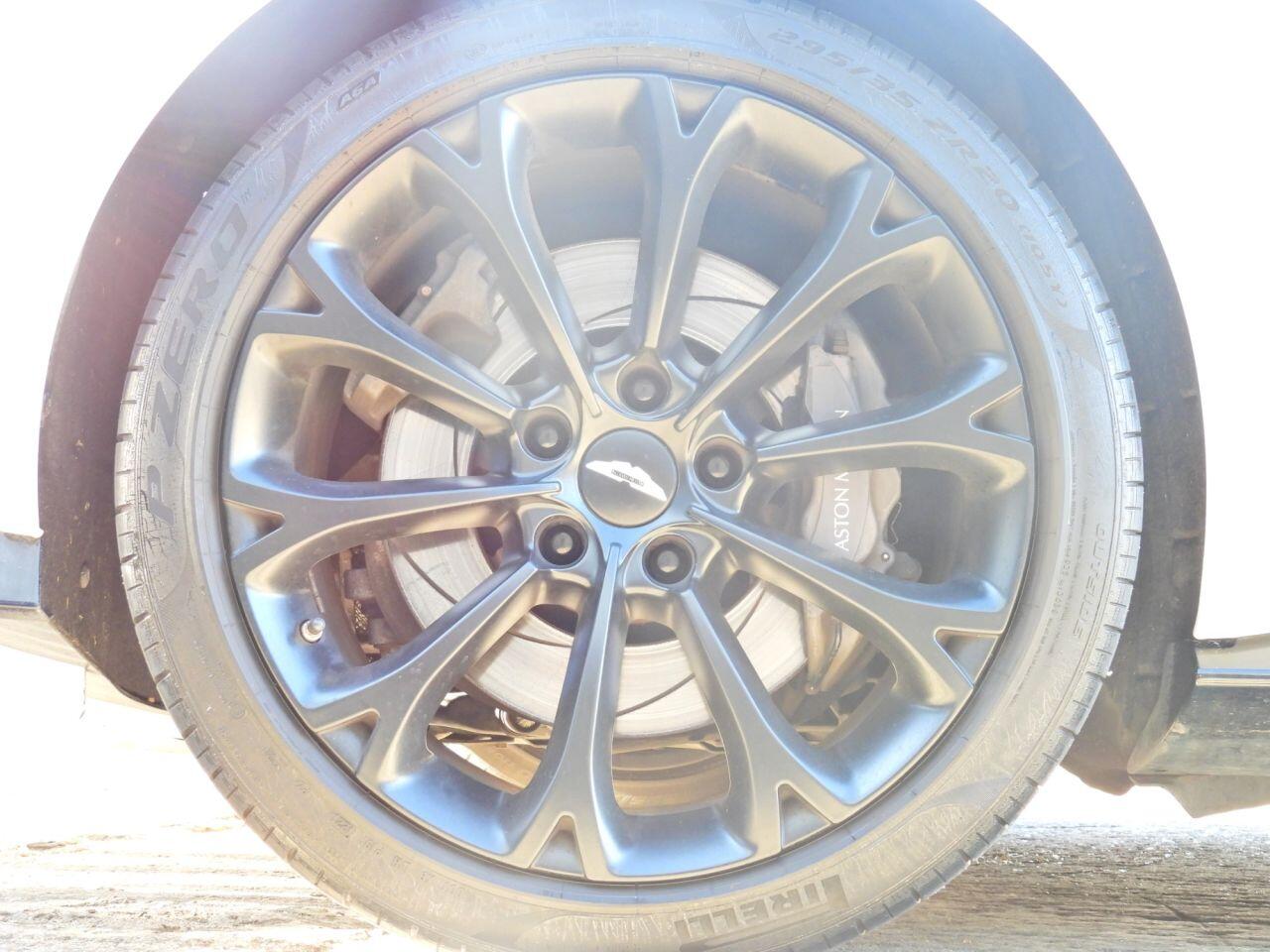 Aston Martin Vantage view 35