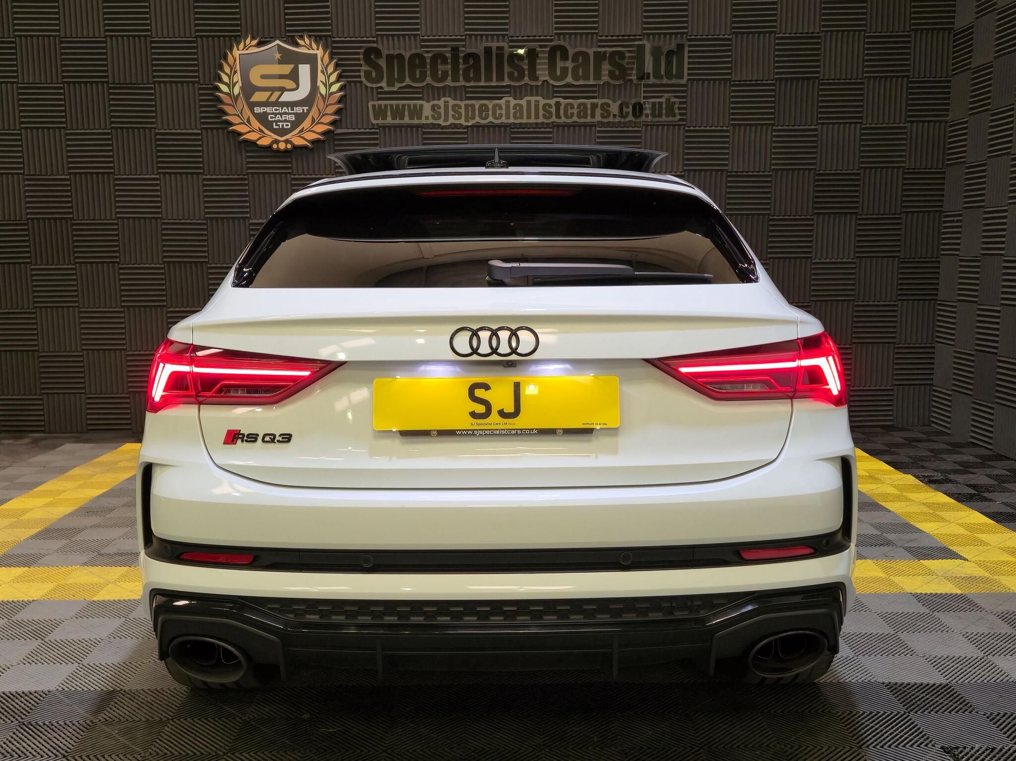 Audi RS Q3 view 5