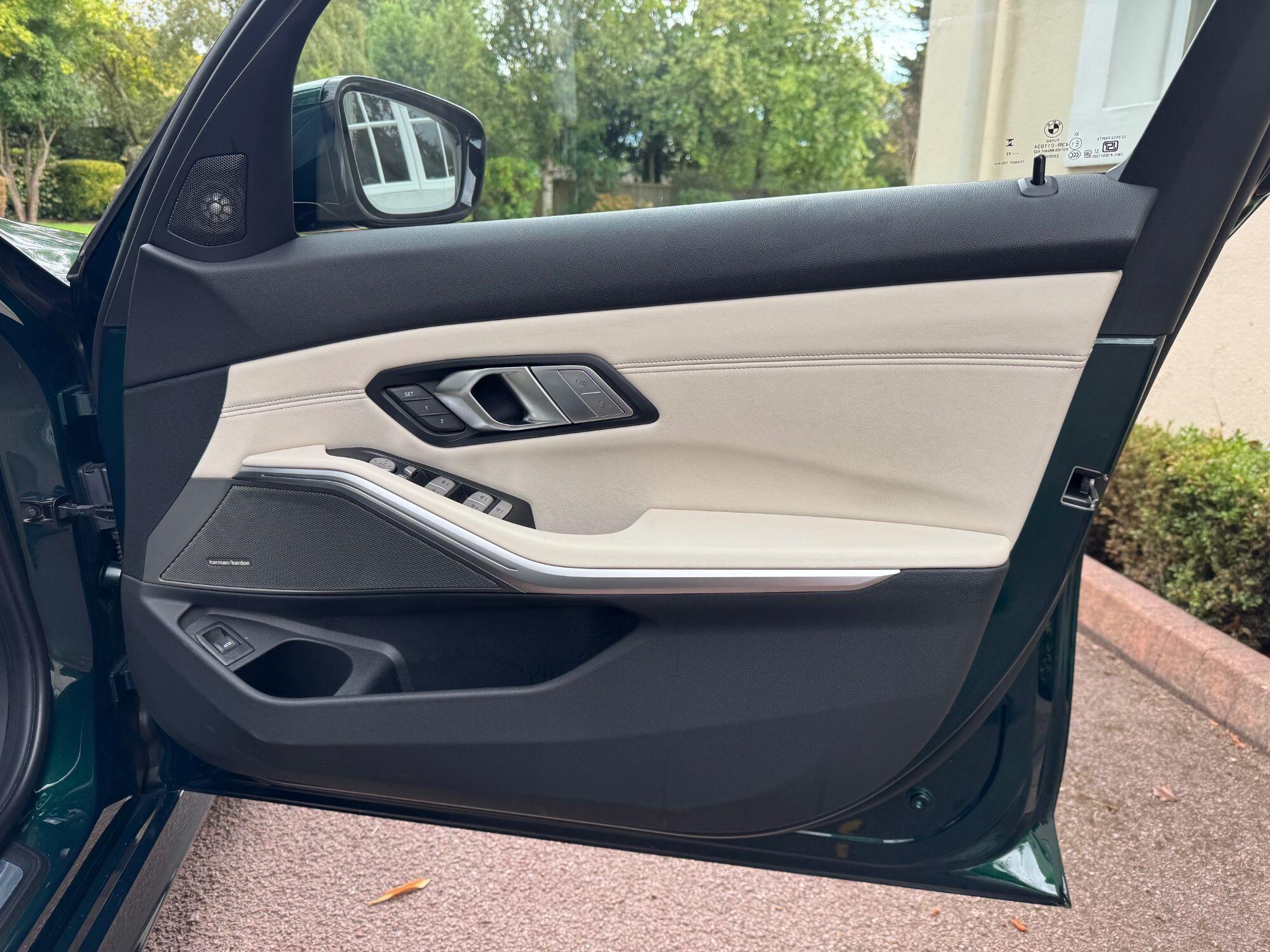 BMW Alpina B3 view 34