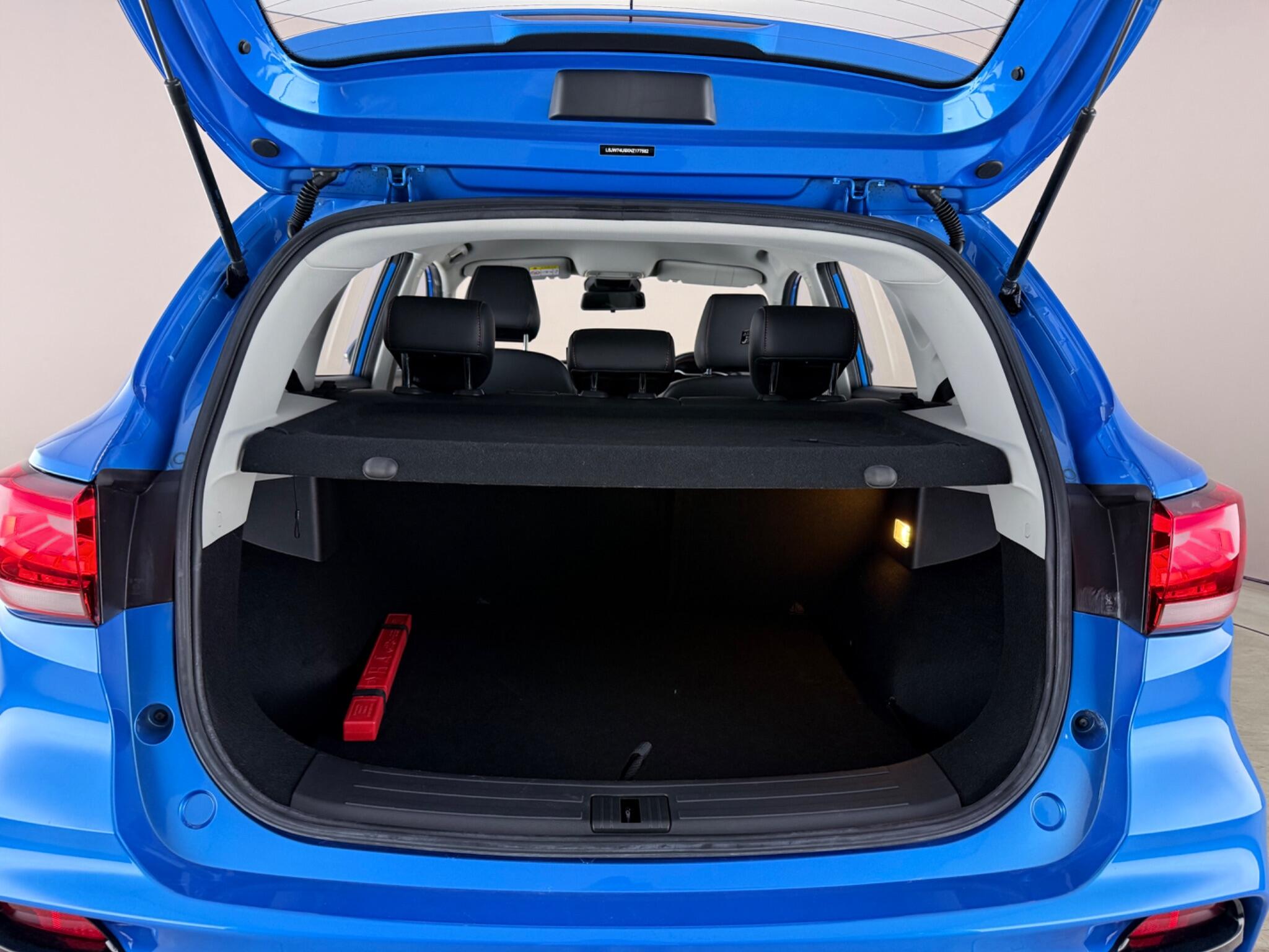 MG ZS view 10