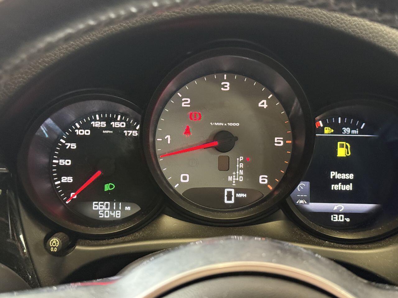 Porsche Macan view 42