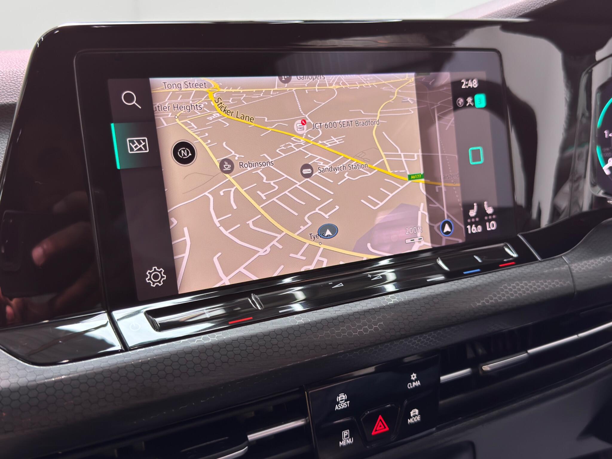 Volkswagen Golf view 10