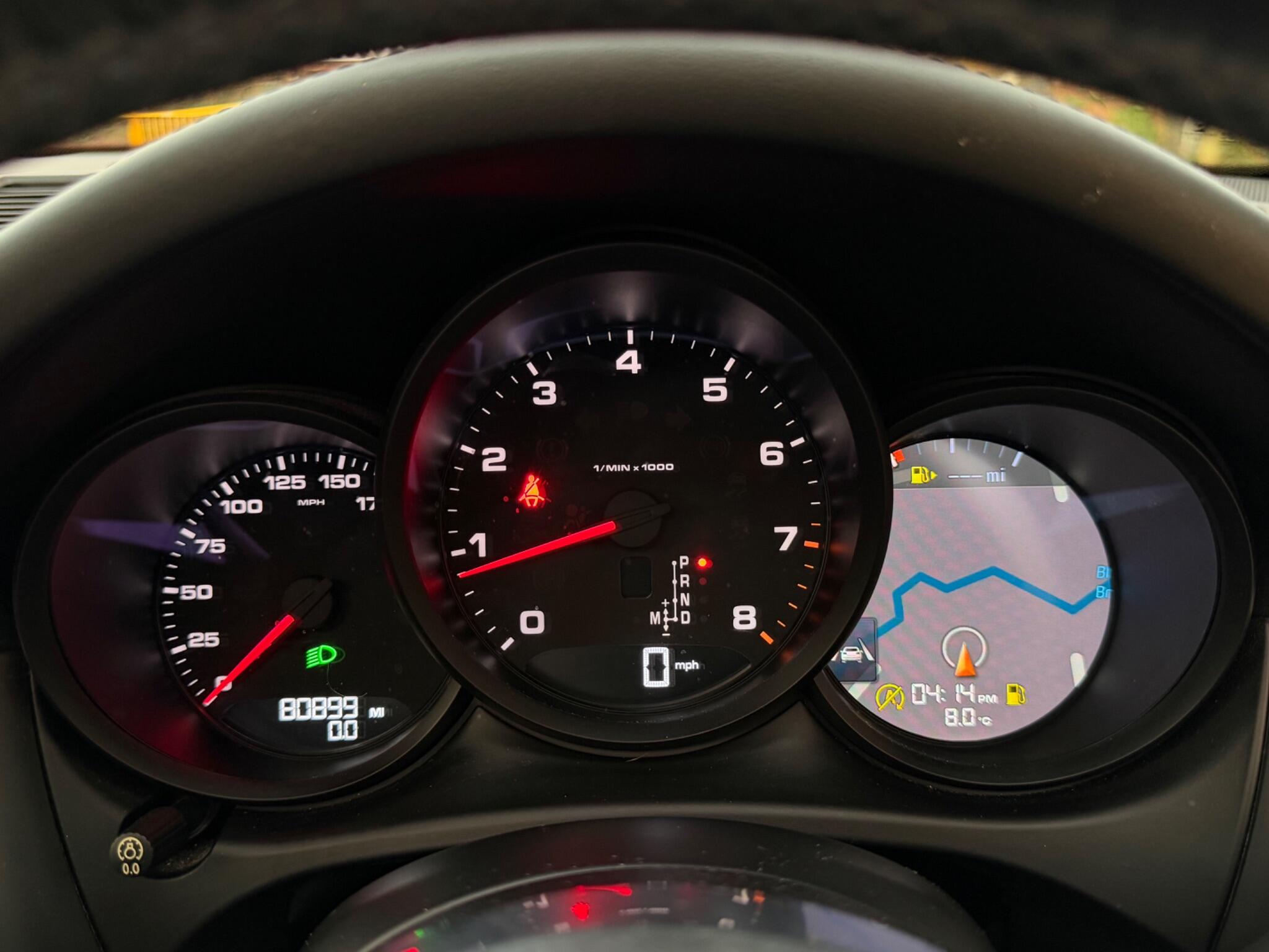 Porsche Macan view 42