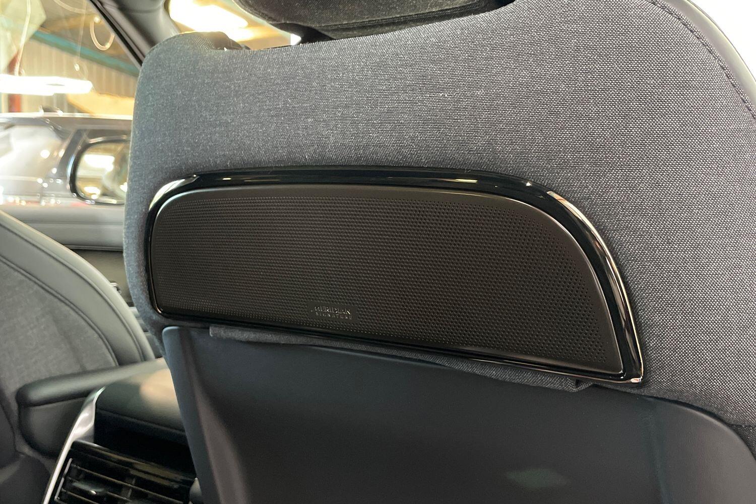 Land Rover Range Rover view 32