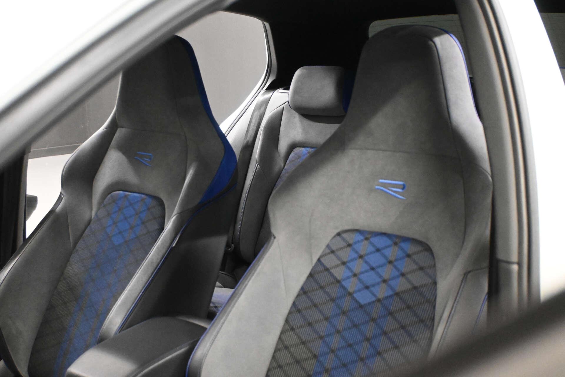 Volkswagen Golf view 12