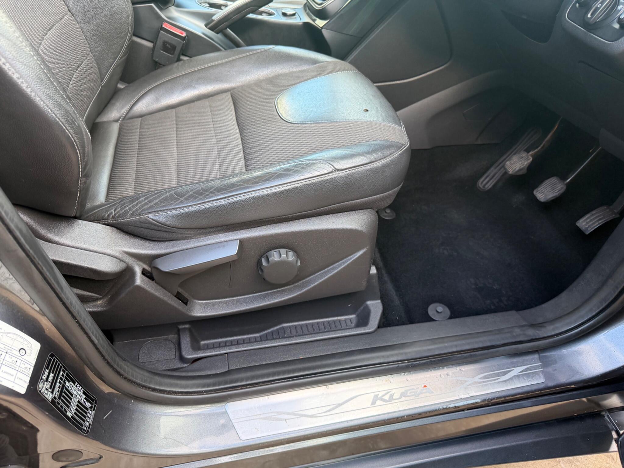 Ford Kuga view 14