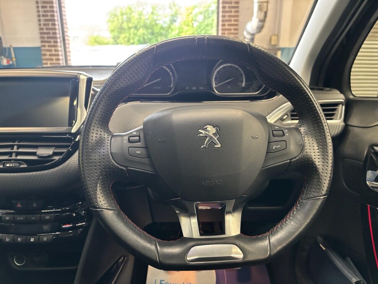 Peugeot 2008 view 15