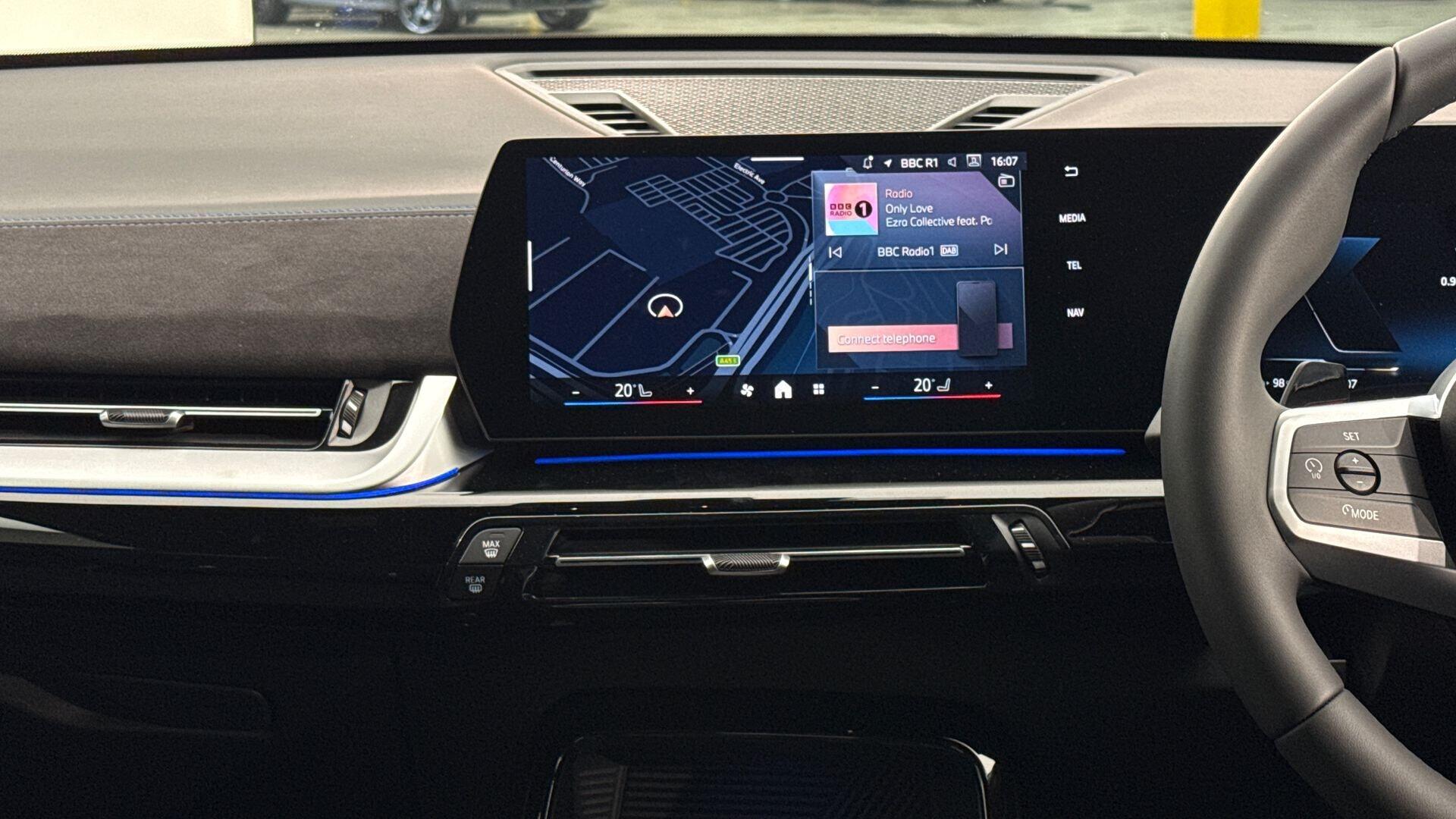 BMW Ix1 view 8