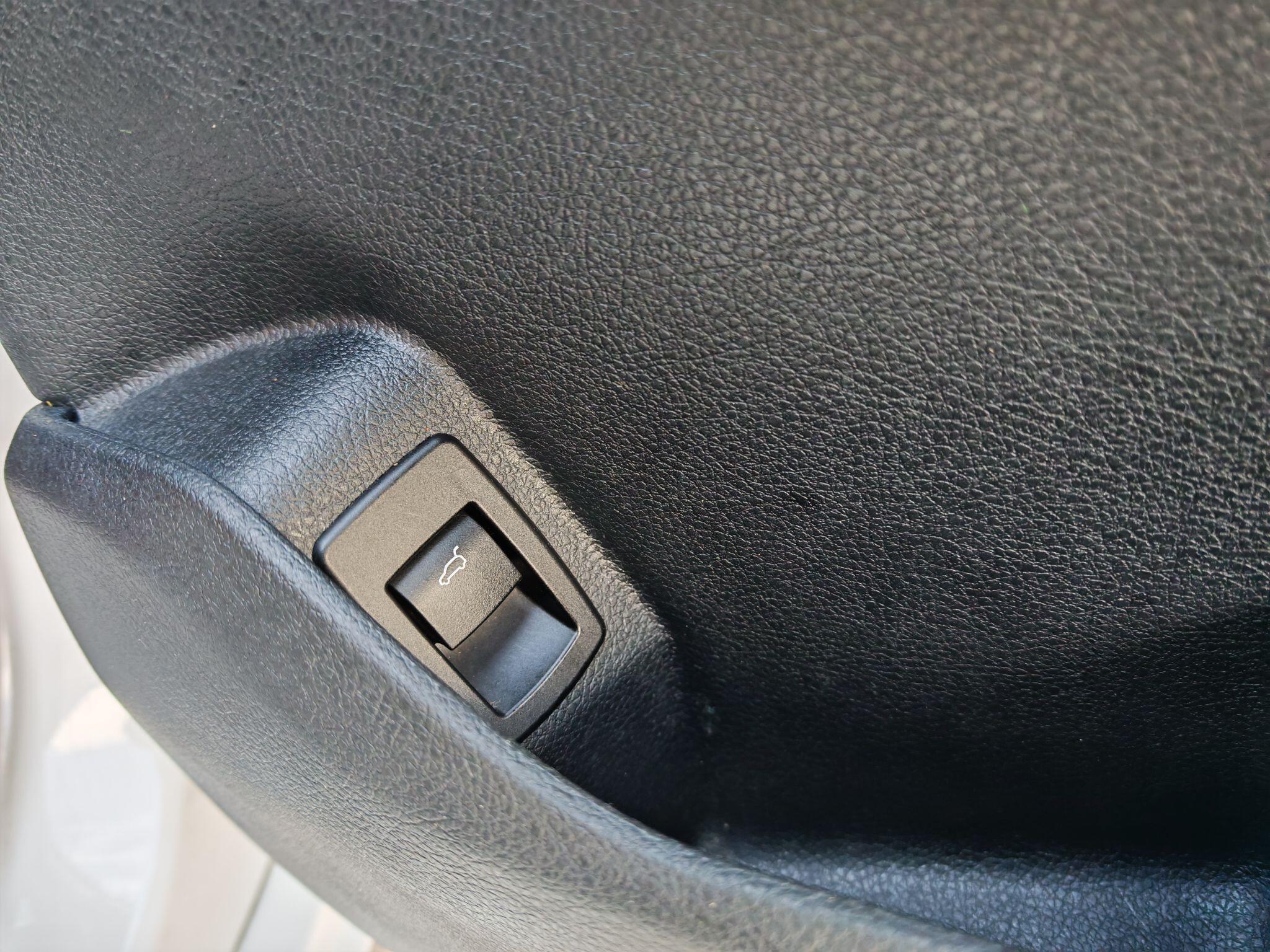 BMW 2 Series view 27