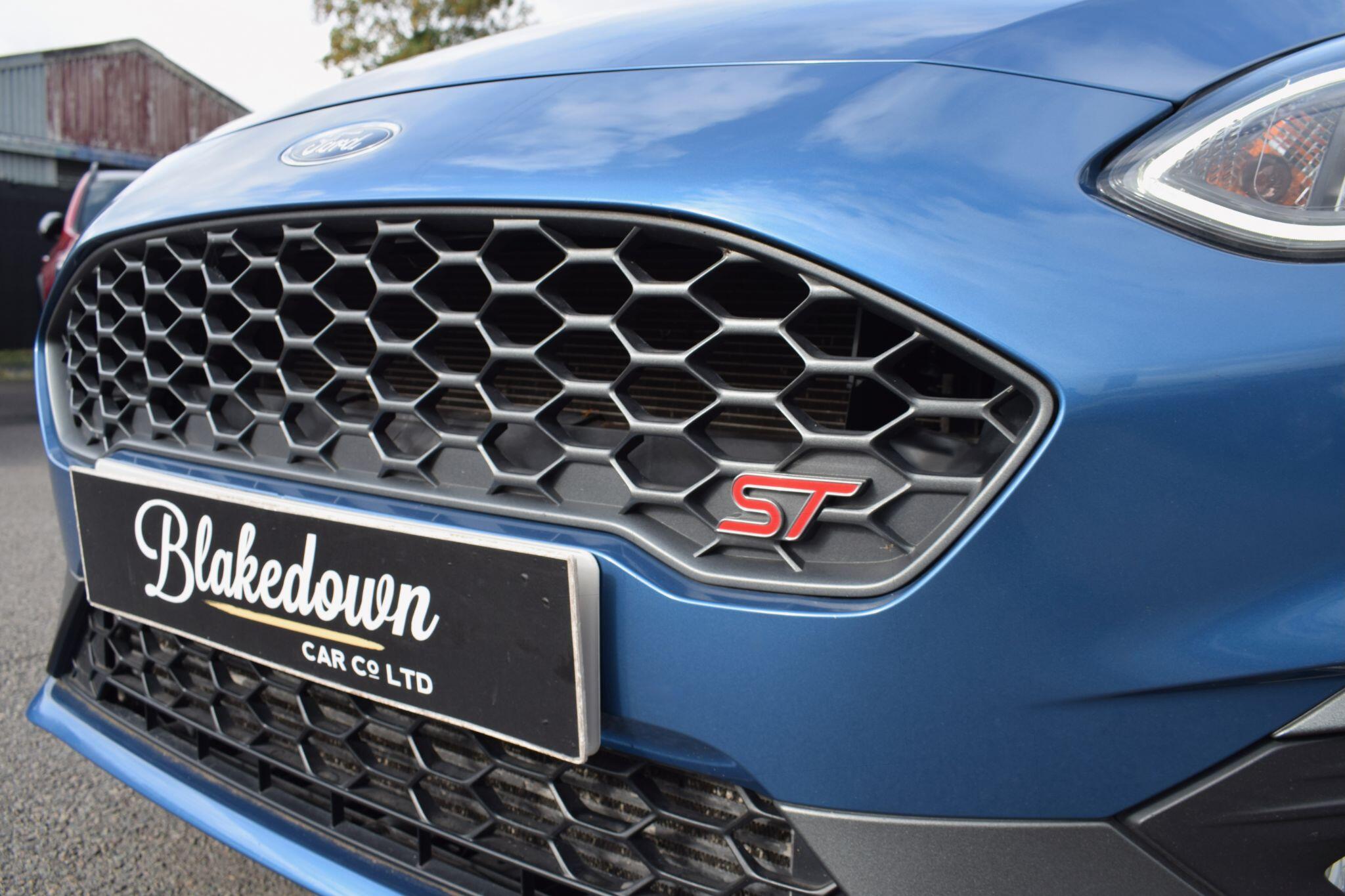 Ford Fiesta view 41