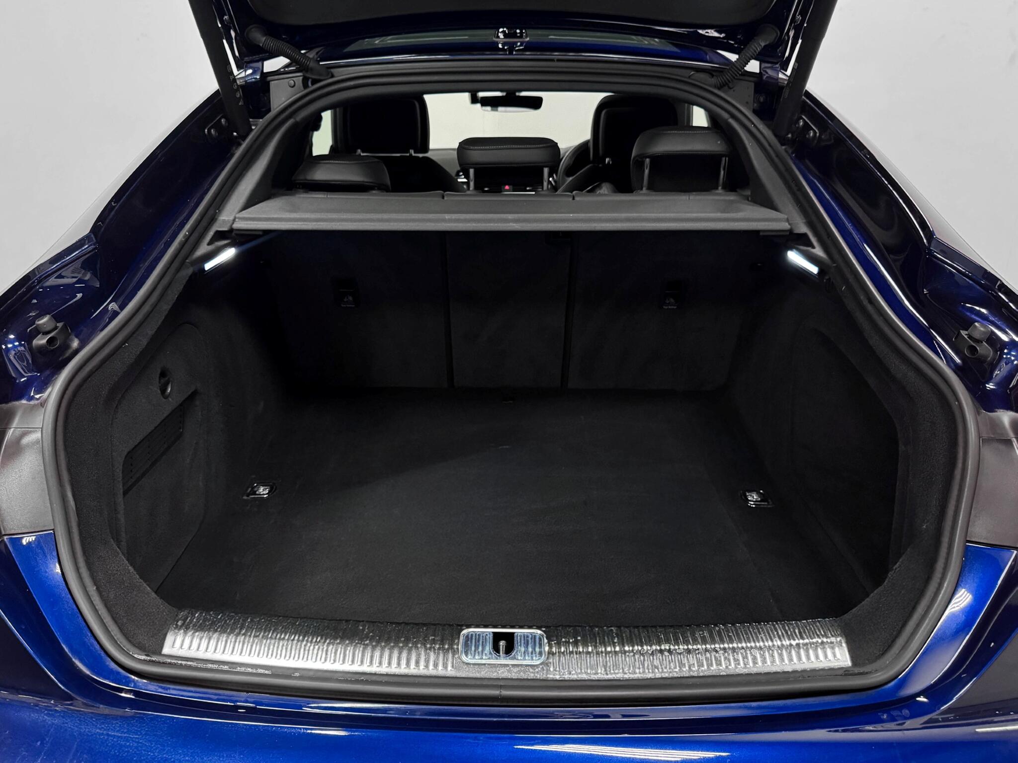 Audi A5 view 7