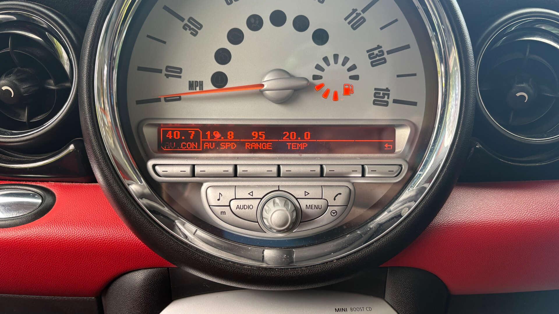 Mini Hatch view 19