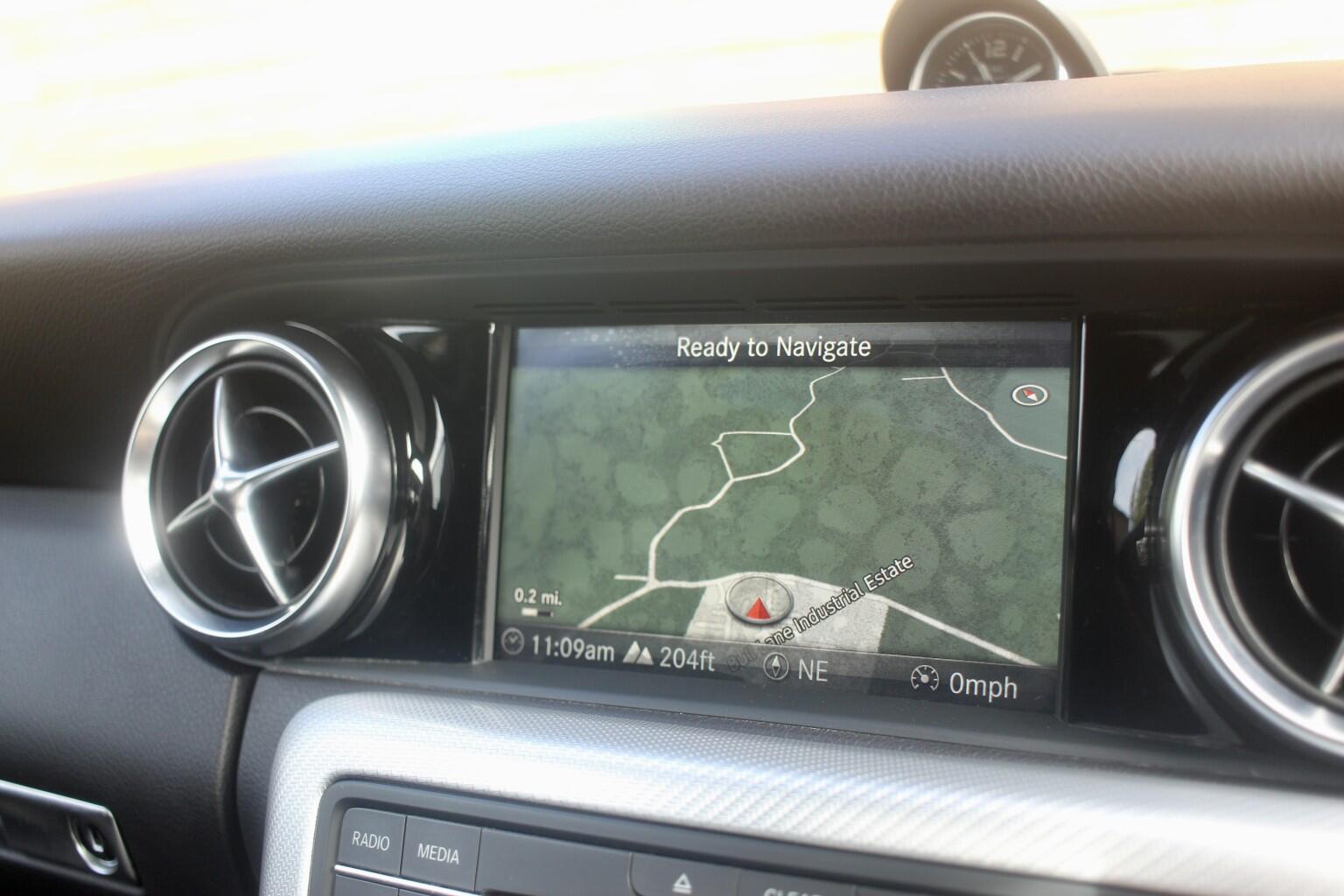 Mercedes-Benz SLC view 17