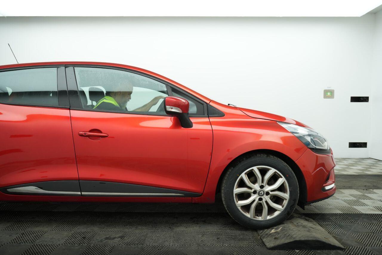 Renault Clio view 3