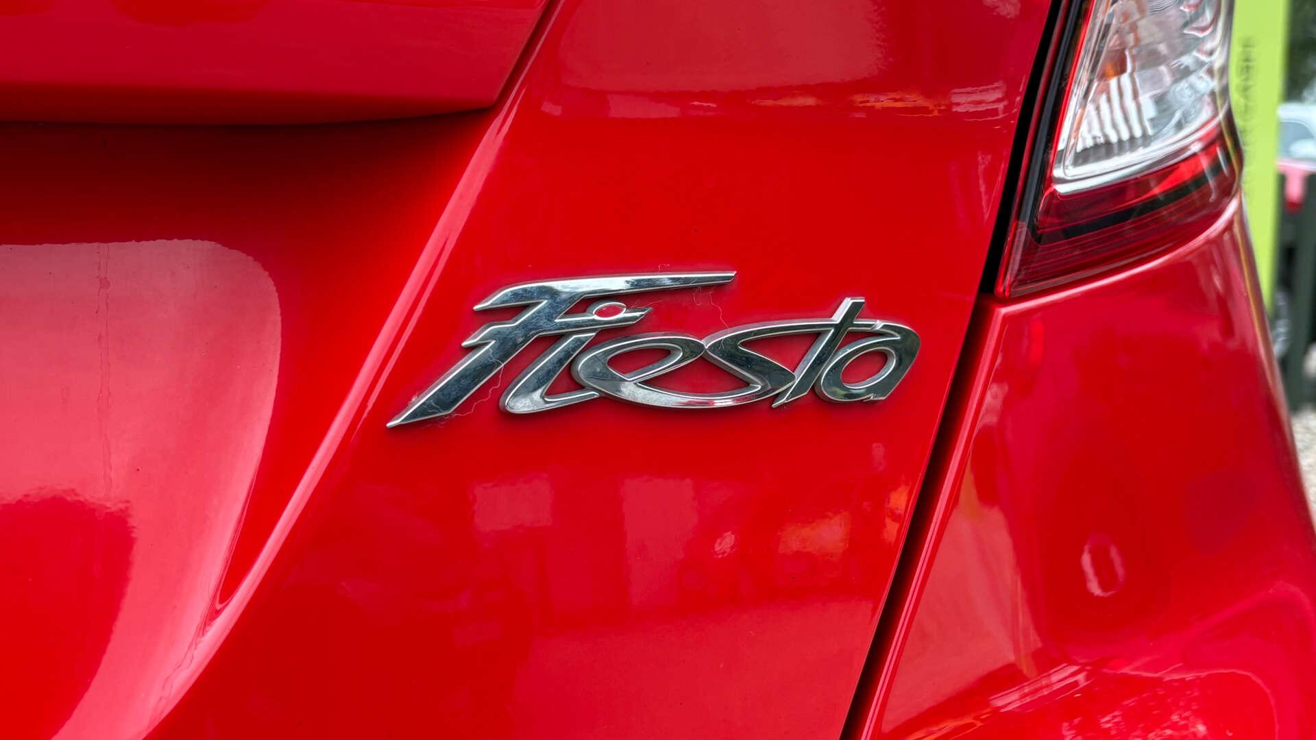 Ford Fiesta view 45