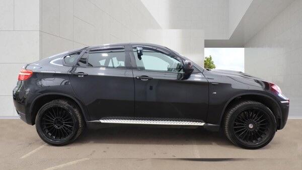 BMW X6 view 8