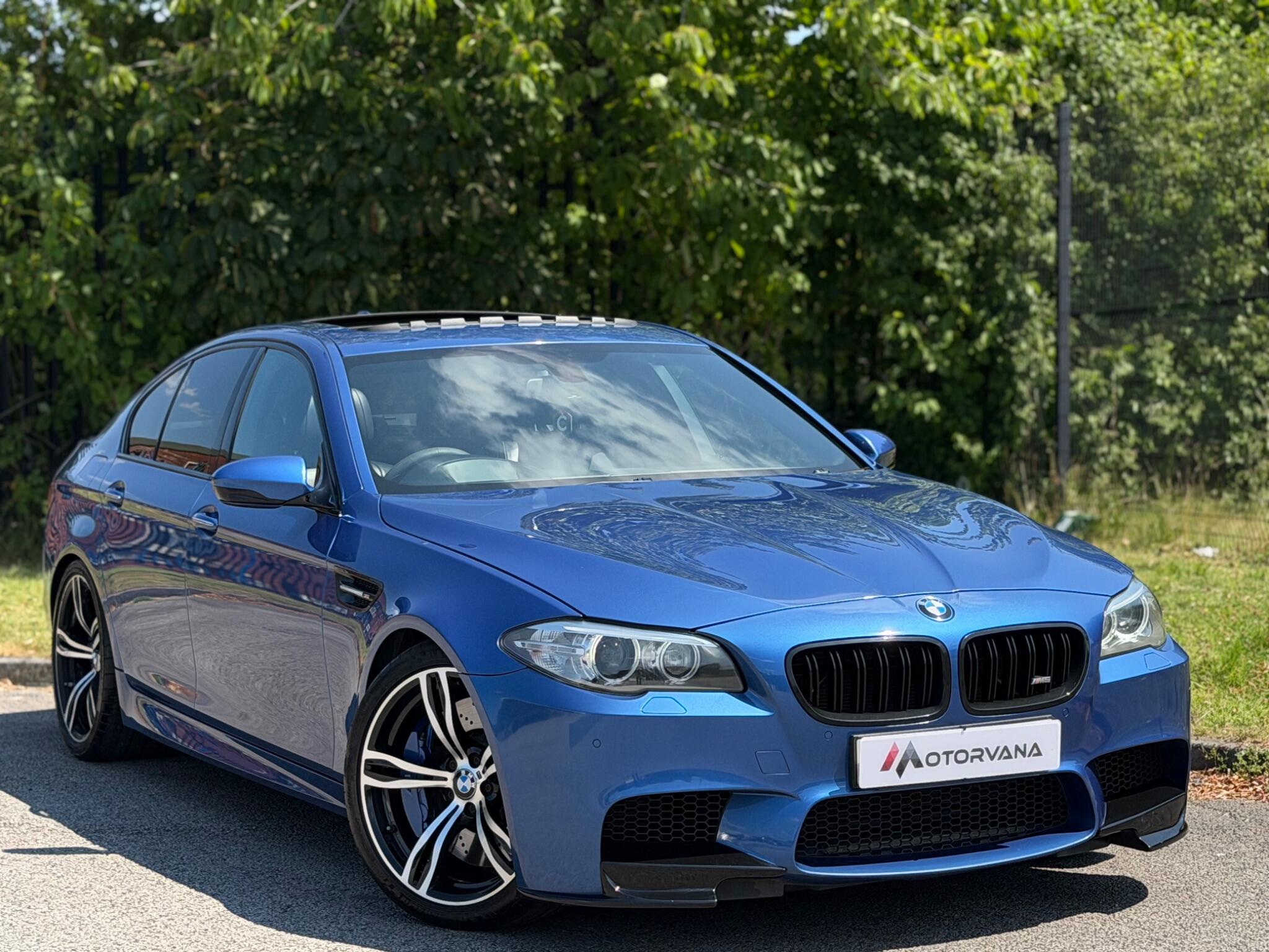 2014 BMW M5 in Blue for sale