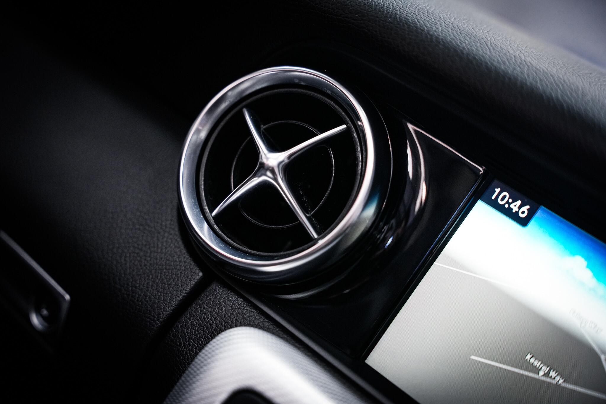 Mercedes-Benz SLC view 45