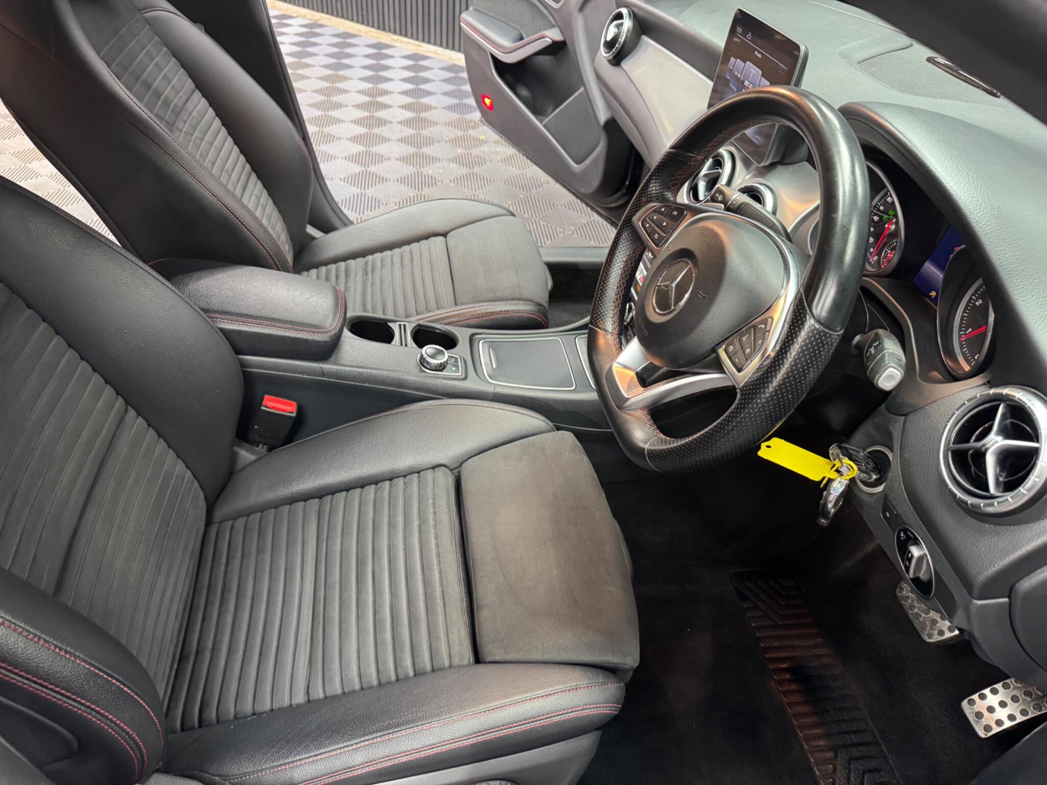Mercedes-Benz Cla view 29