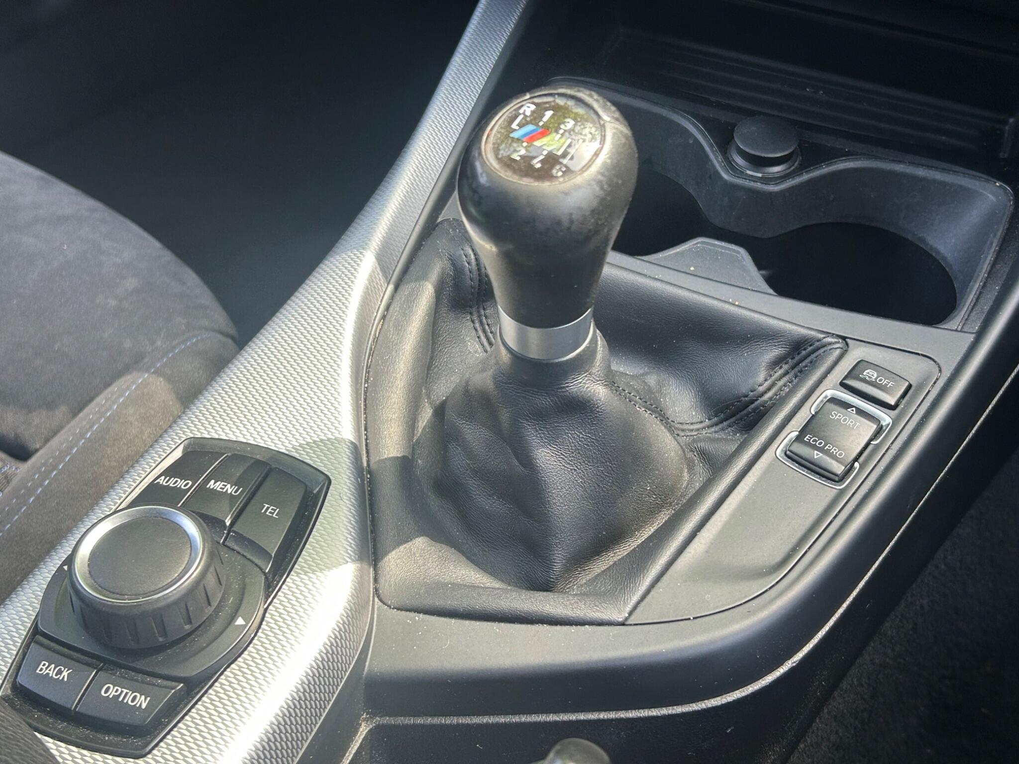 BMW 1 Series view 16