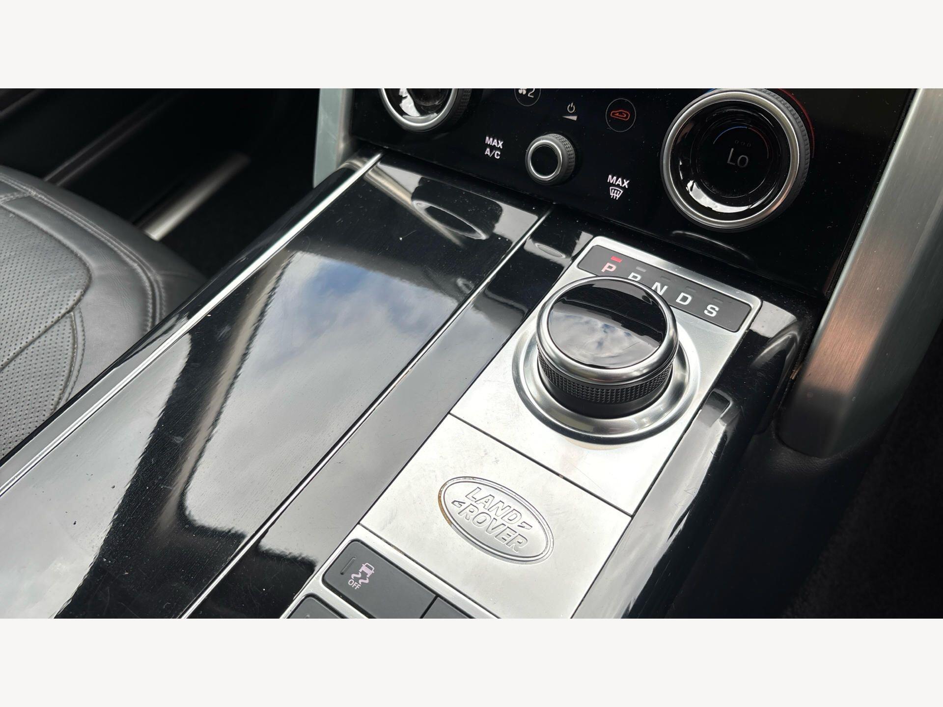 Land Rover Range Rover view 16