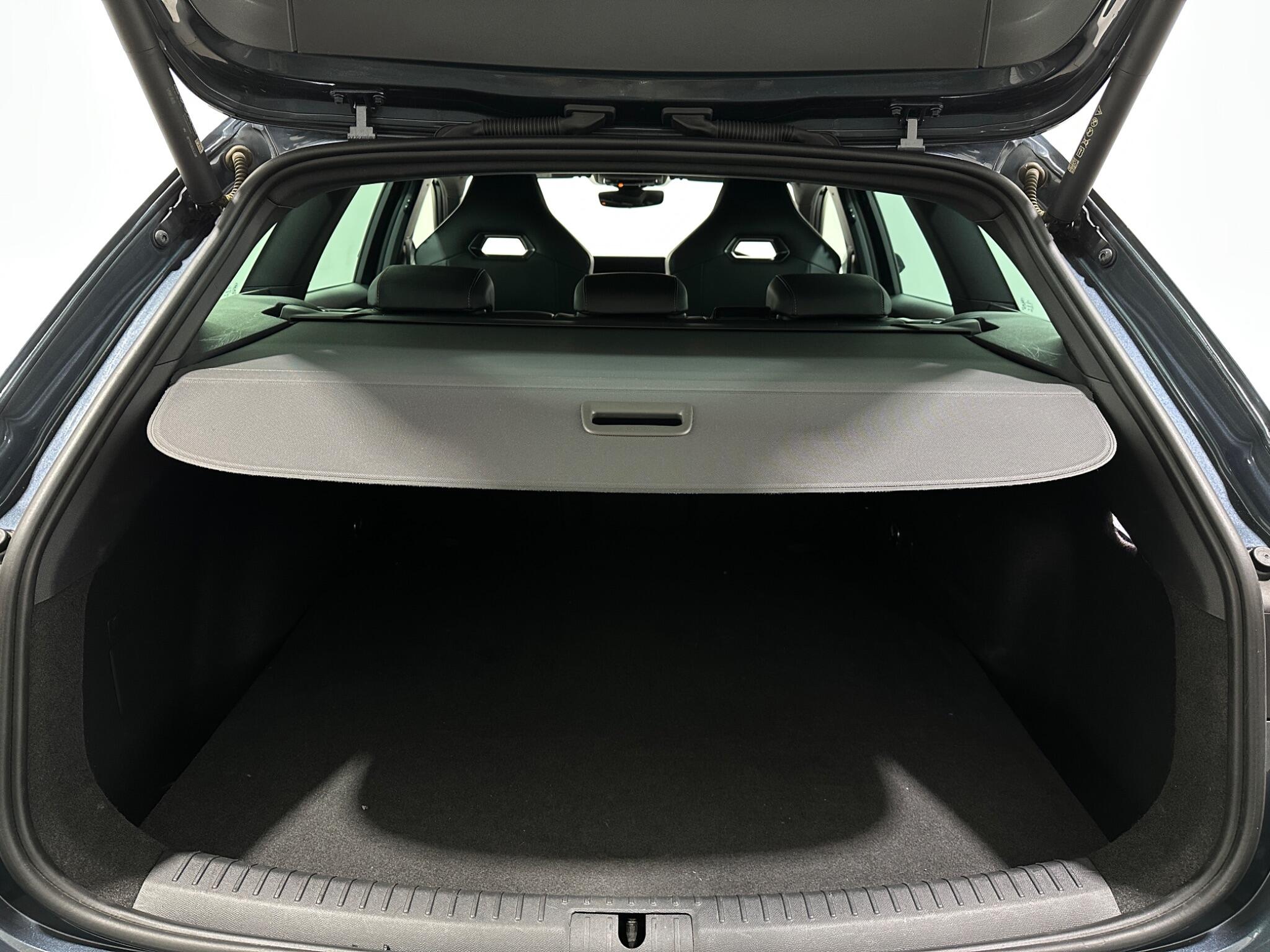 Cupra CUPRA Leon view 47