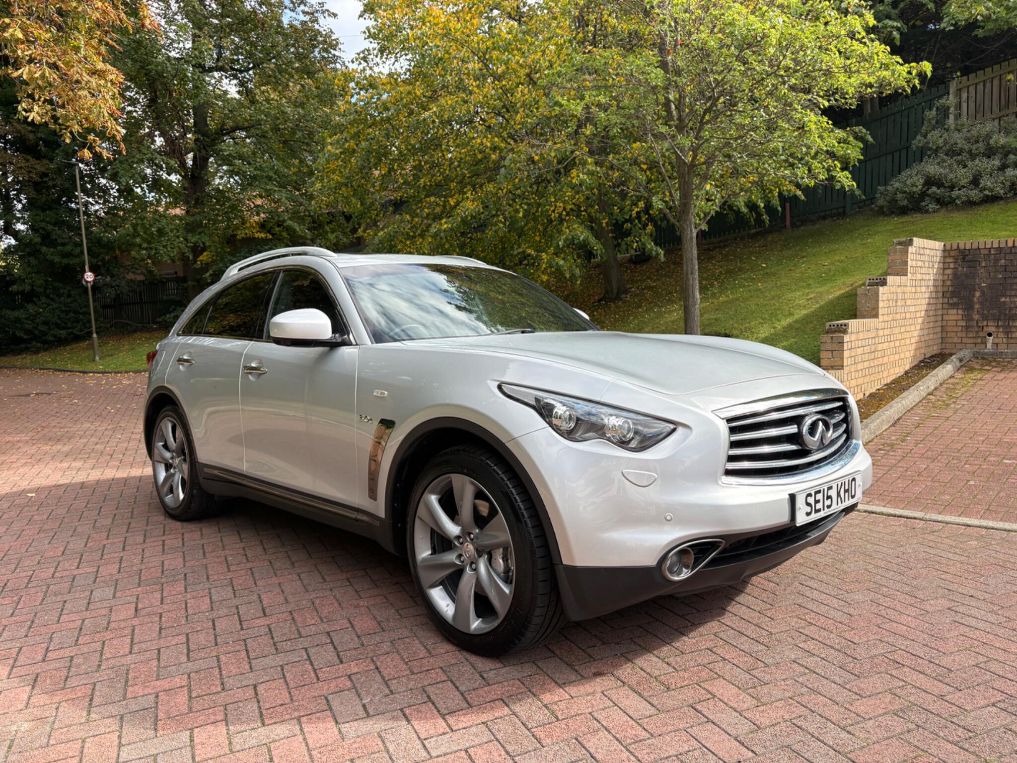 Infiniti QX70