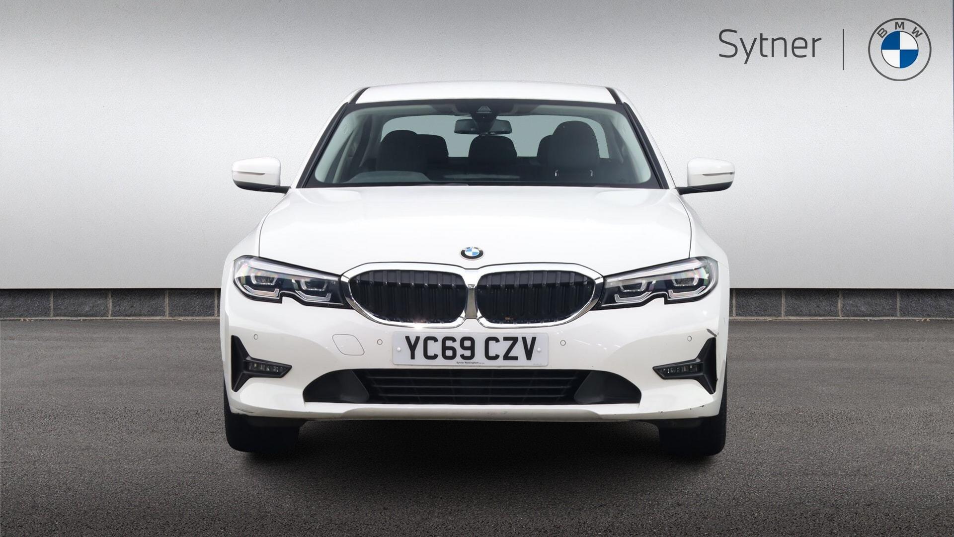 BMW 3 Series view 16