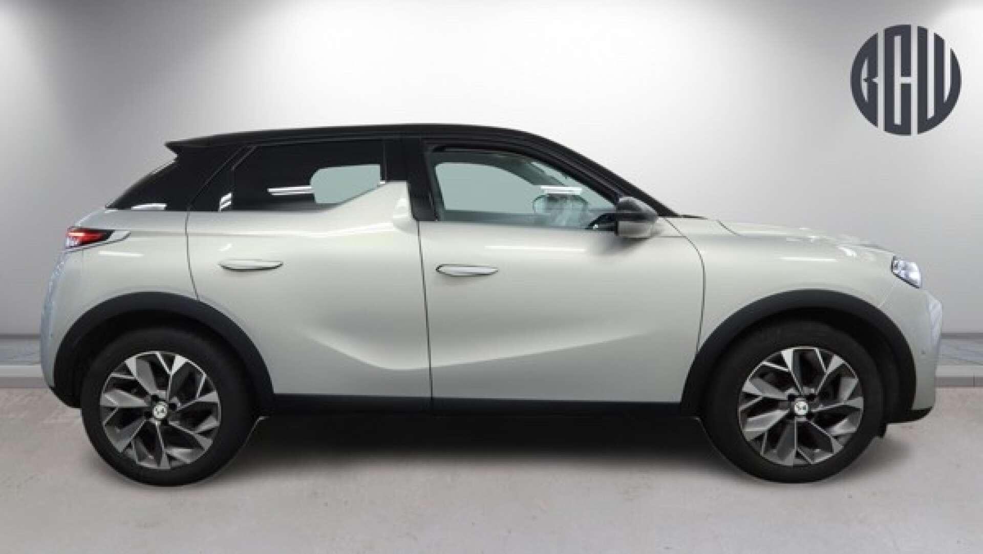 DS Automobiles DS 3 Crossback view 5