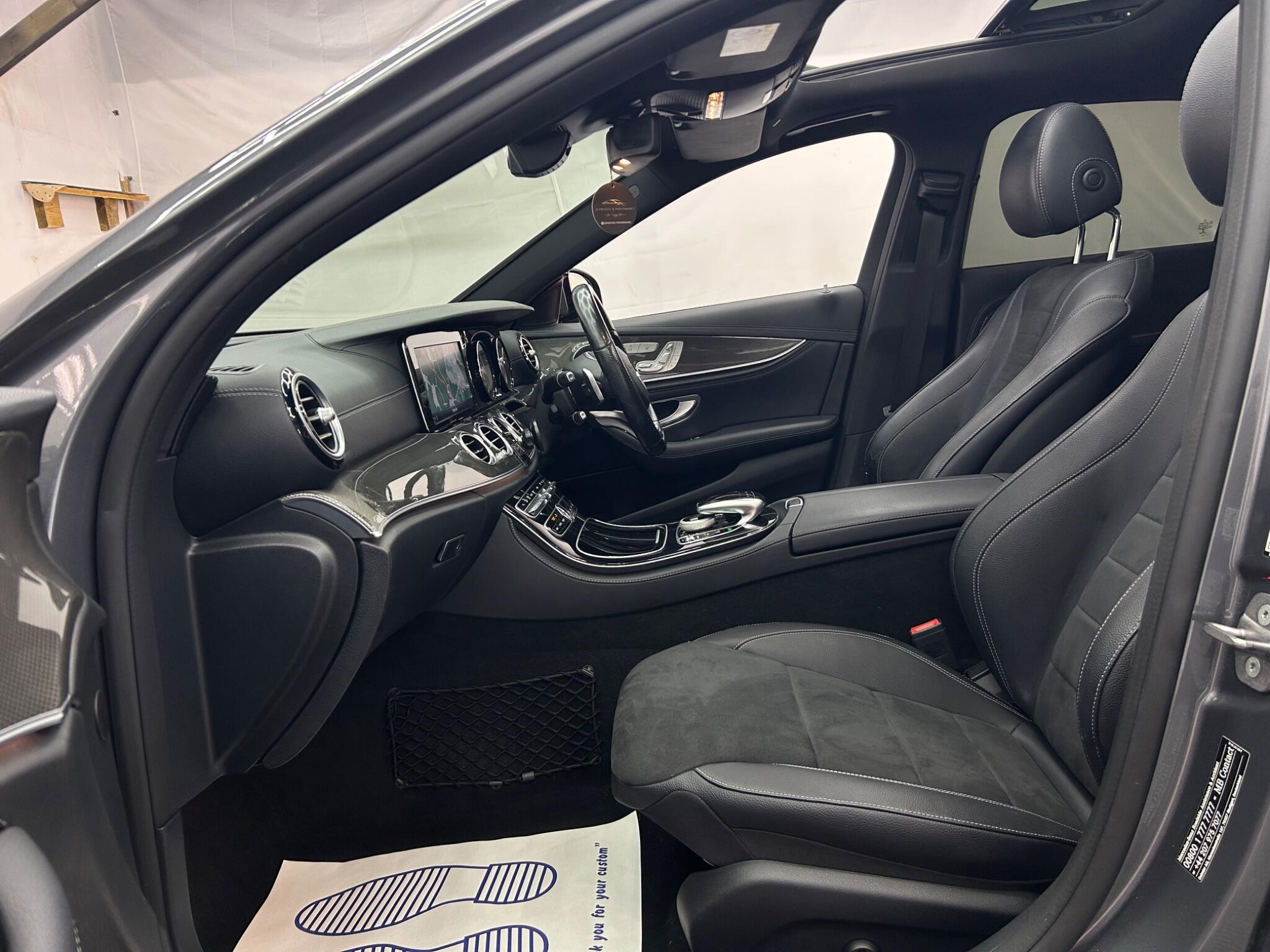 Mercedes-Benz E Class view 47