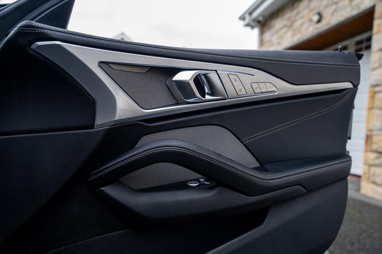 BMW 8 Series view 51