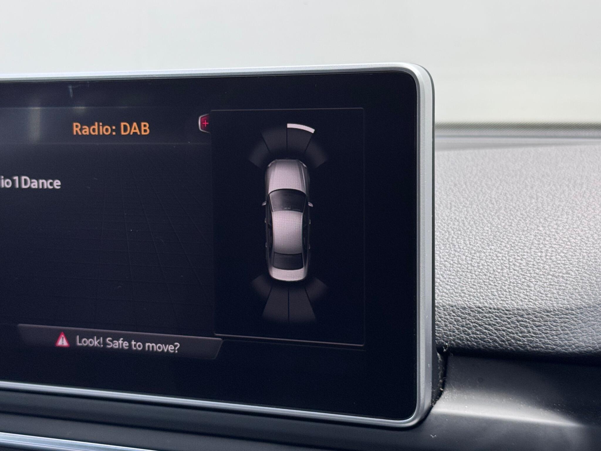 Audi A4 view 9