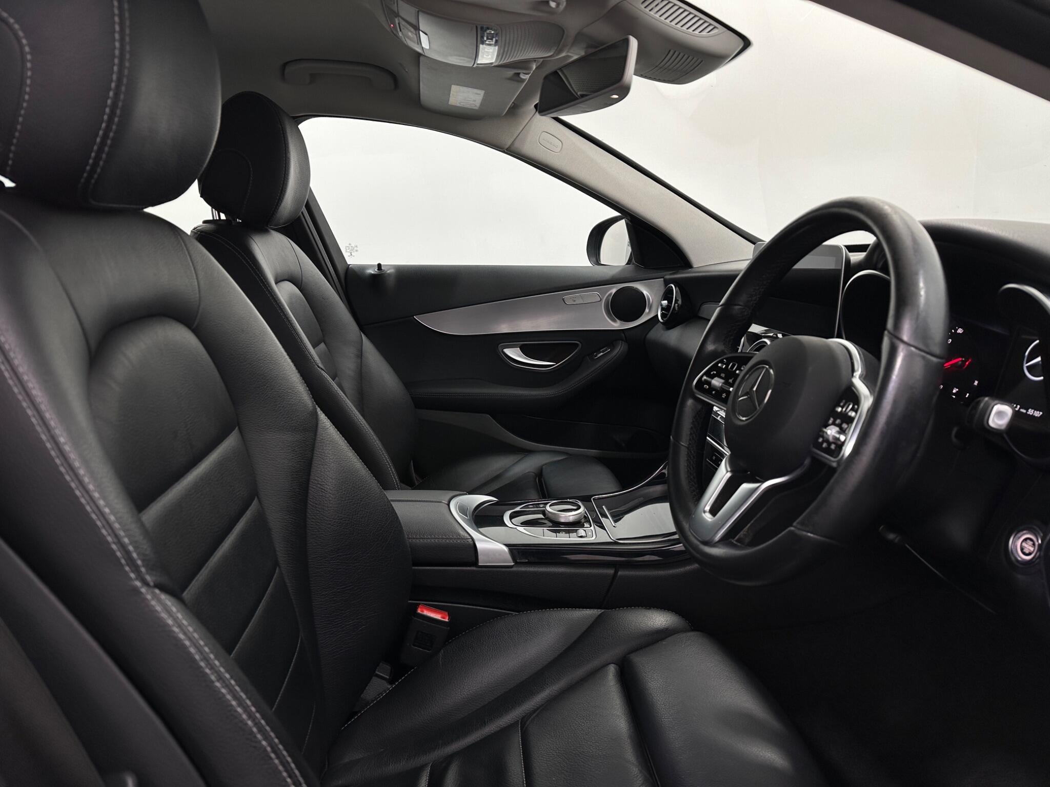 Mercedes-Benz C-Class view 33