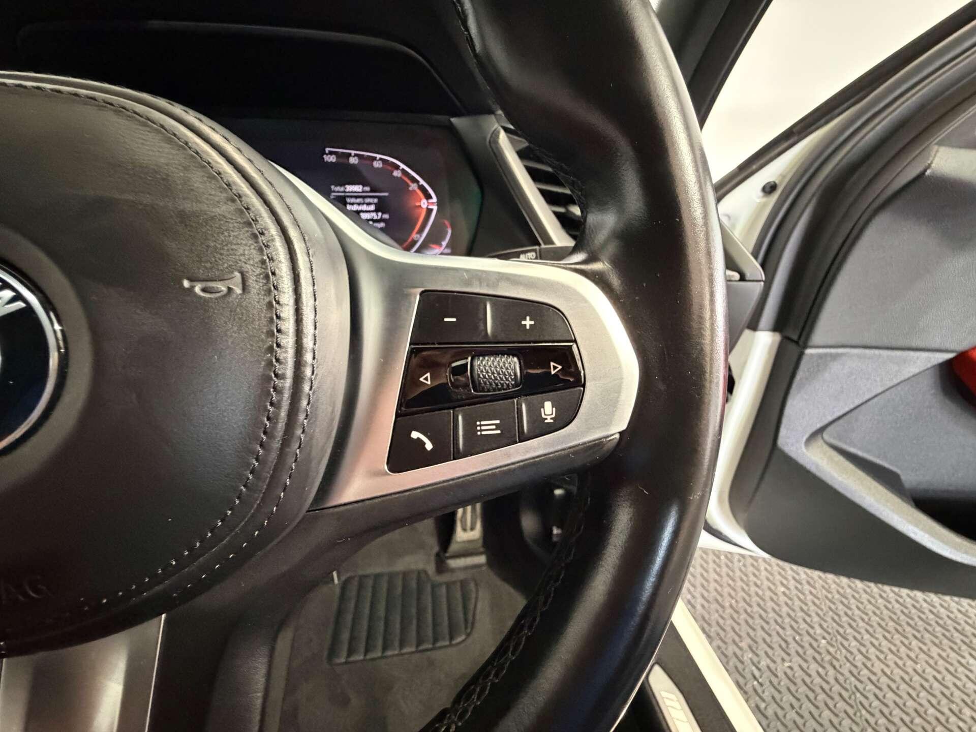 BMW 1 Series view 33