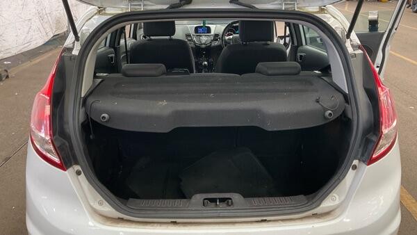 Ford Fiesta view 13