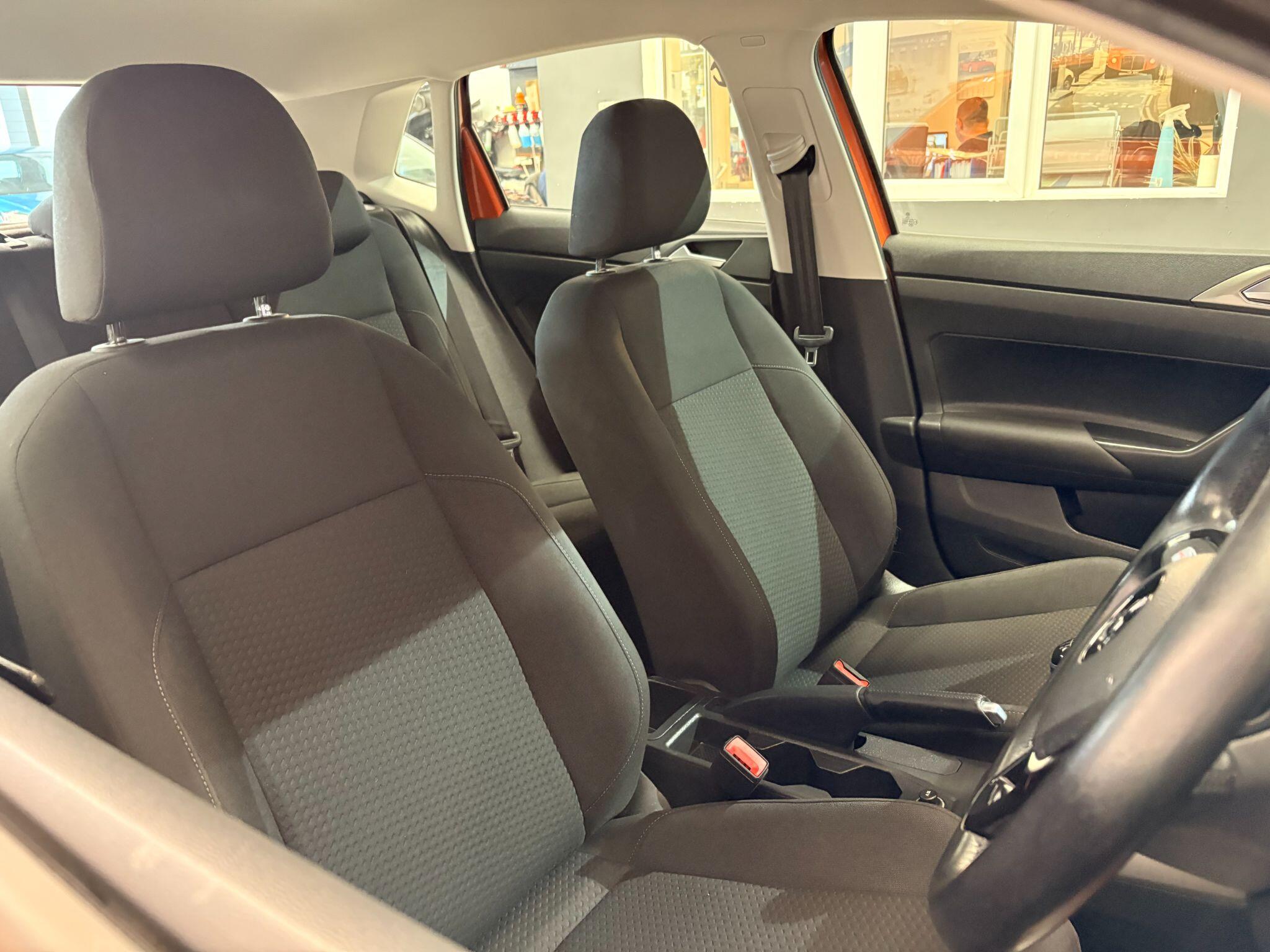 Volkswagen Polo view 28