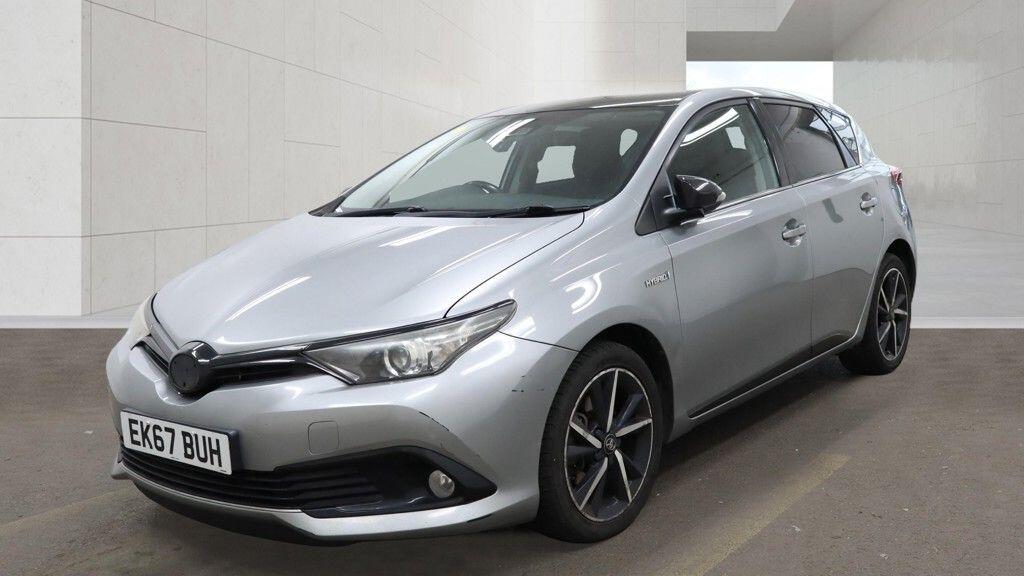 Toyota Auris main image