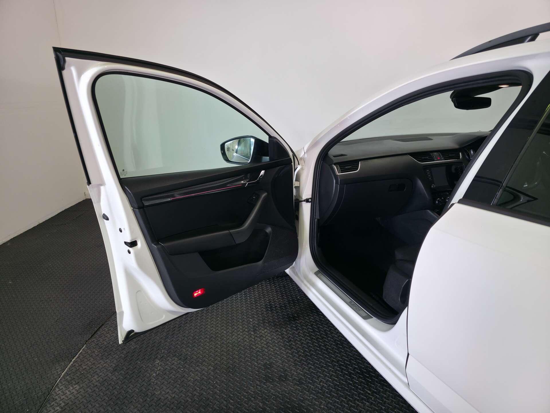 Skoda Octavia view 52