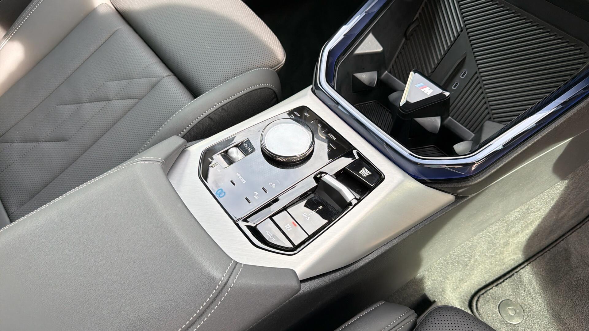 BMW X3 view 11