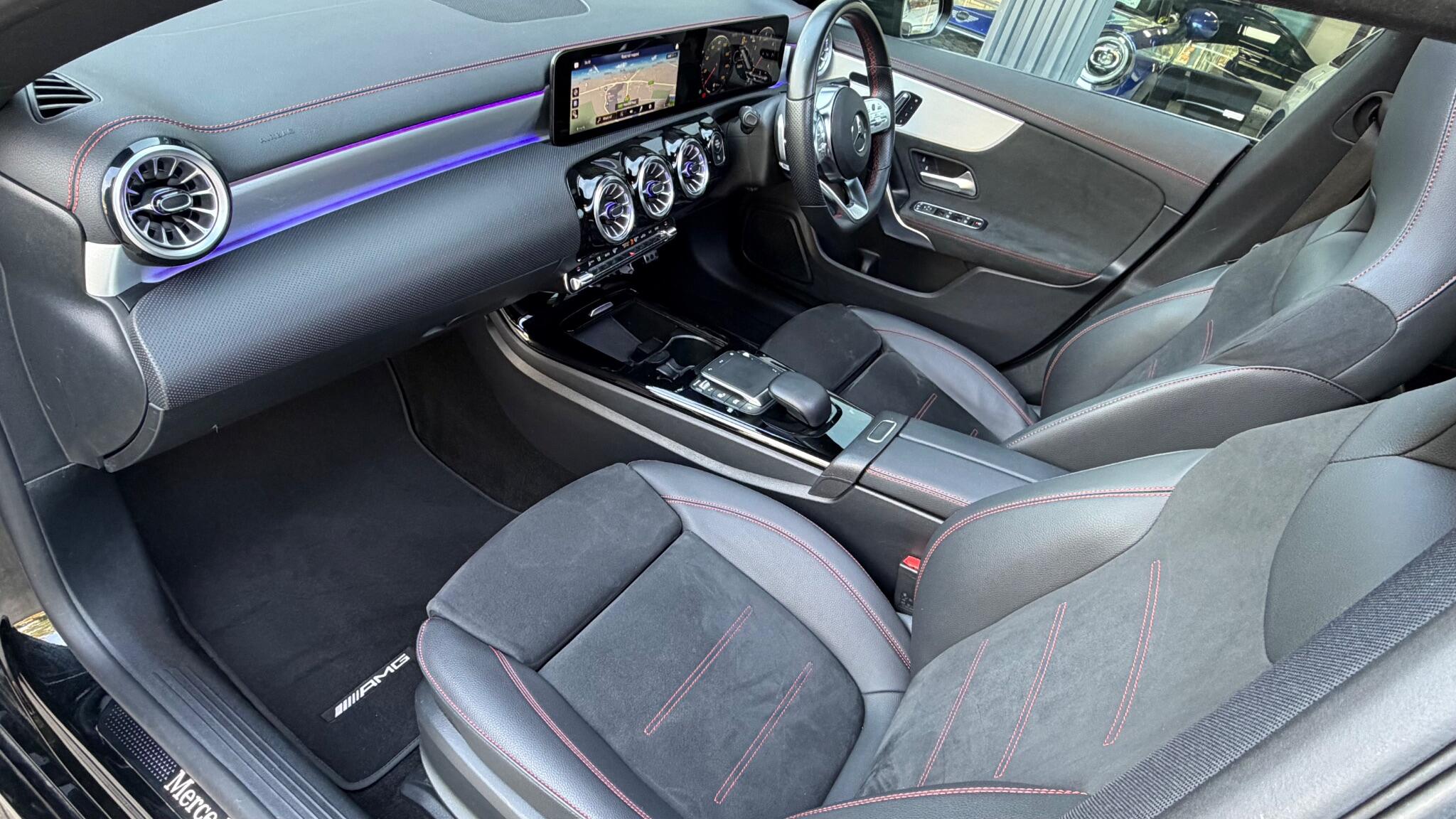 Mercedes-Benz Cla view 31